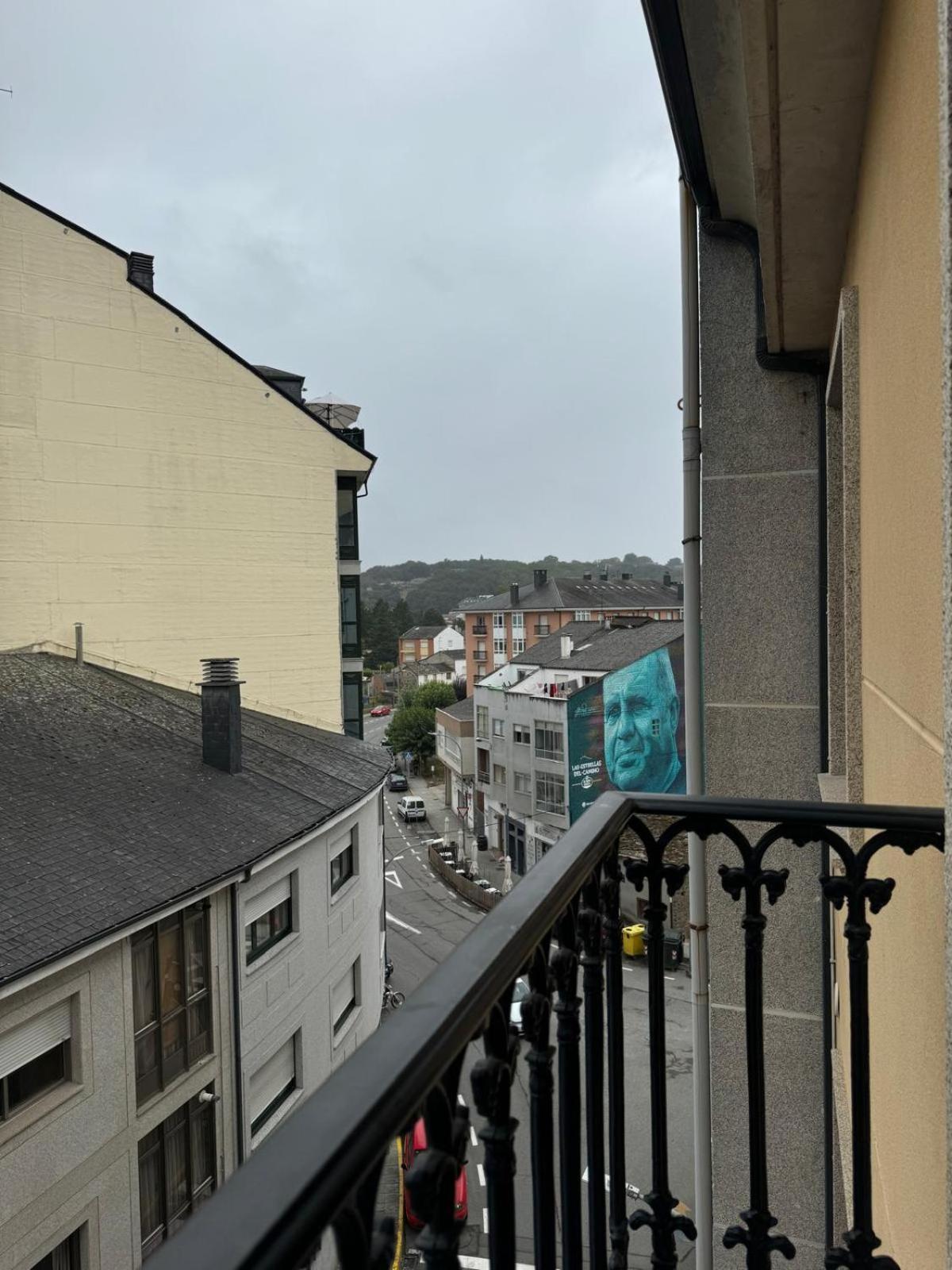 Avanza 4 Plaza Galicia Sarria Bagian luar foto